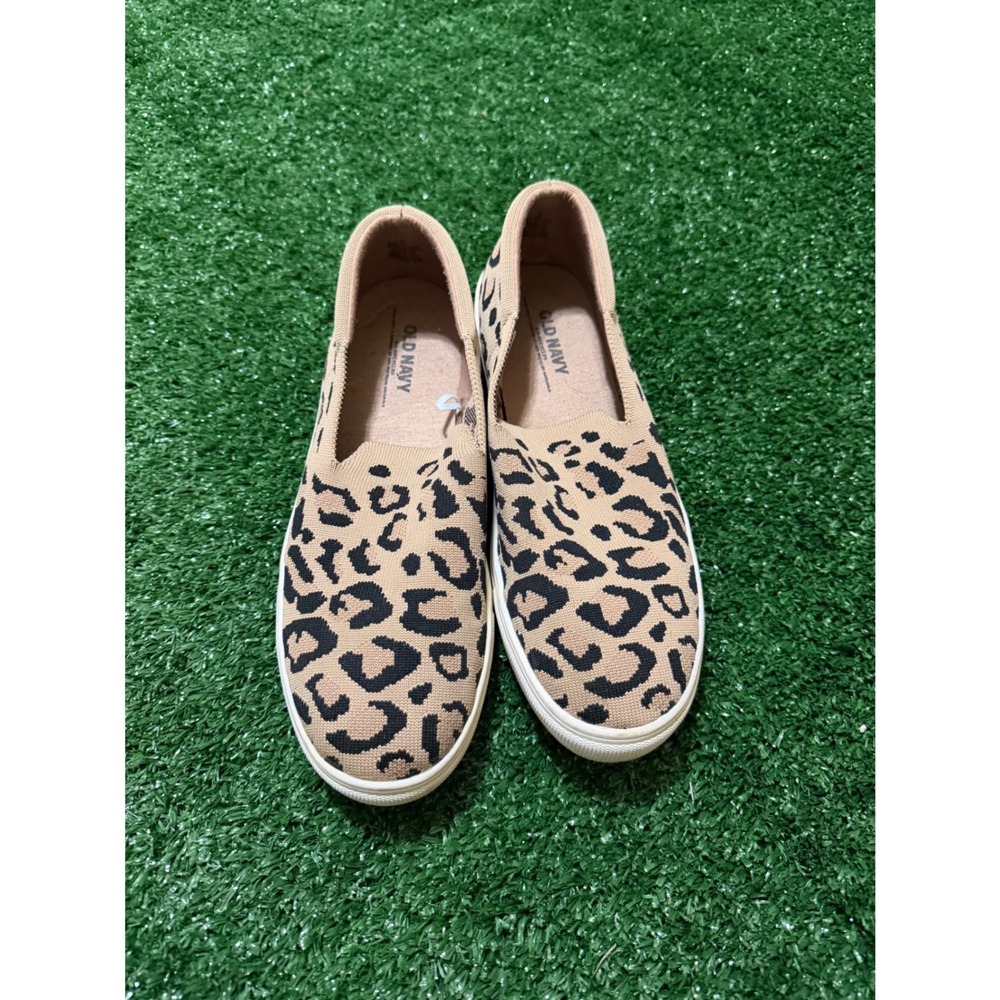 Old Navy Leopard Print Go-Recycled Slip On Knit Sneakers Womens 9 Tan Black